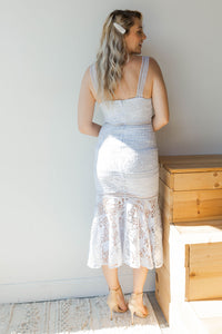 mode, mermaid lace dress