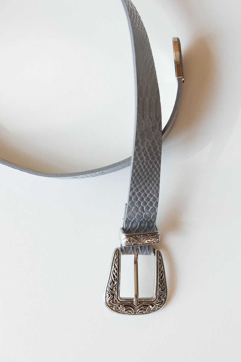 mode, hang around leather belt