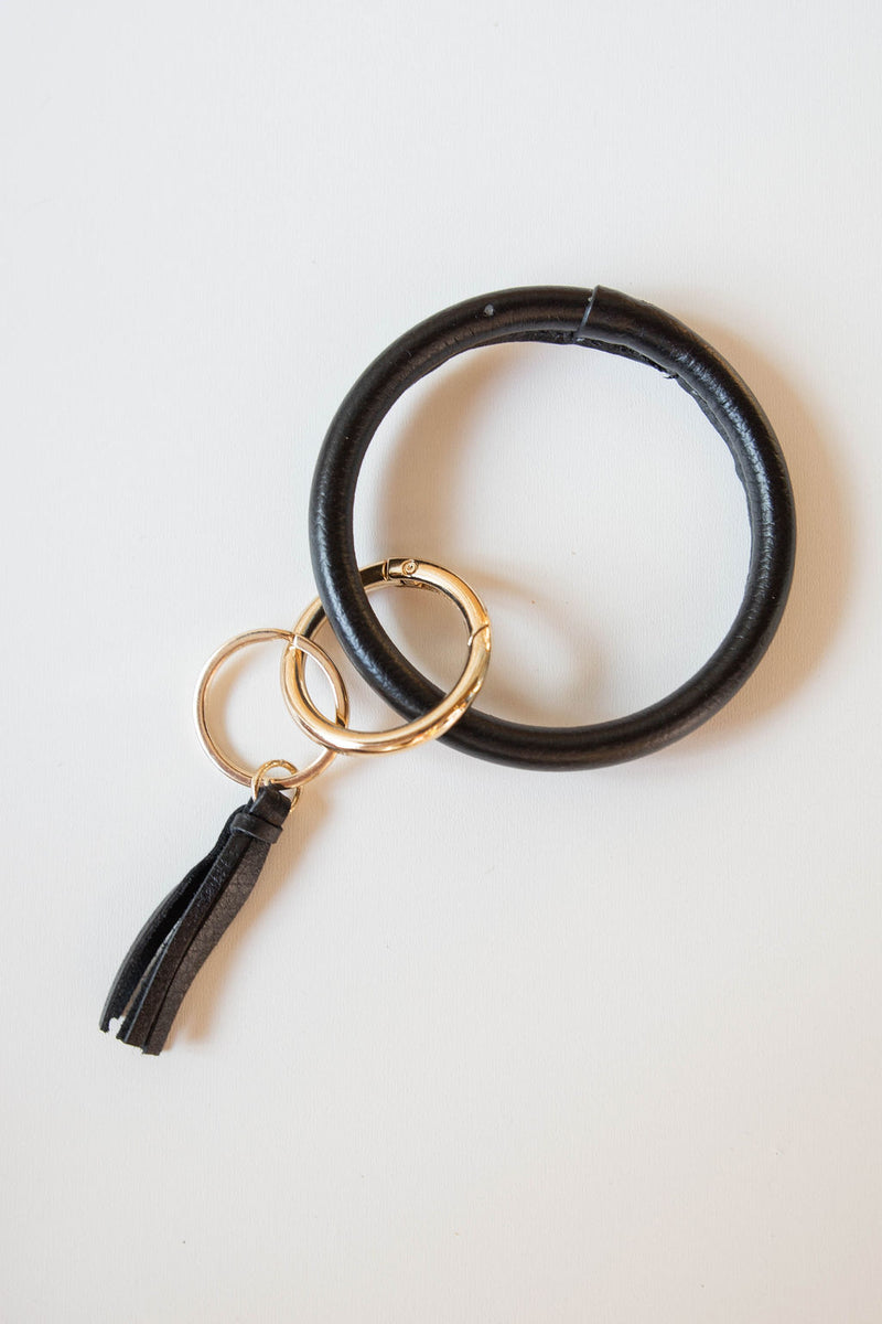 mode, leather tassel ring