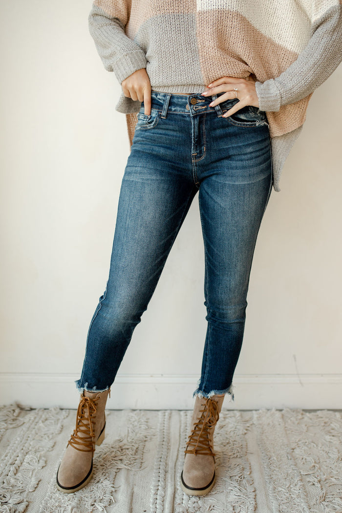 mode, mid rise fray hem crop skinny