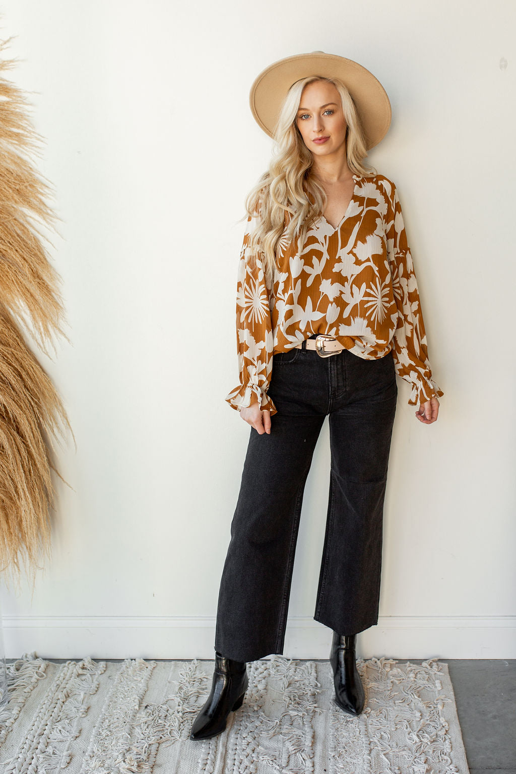 mode, puff sleeve floral blouse