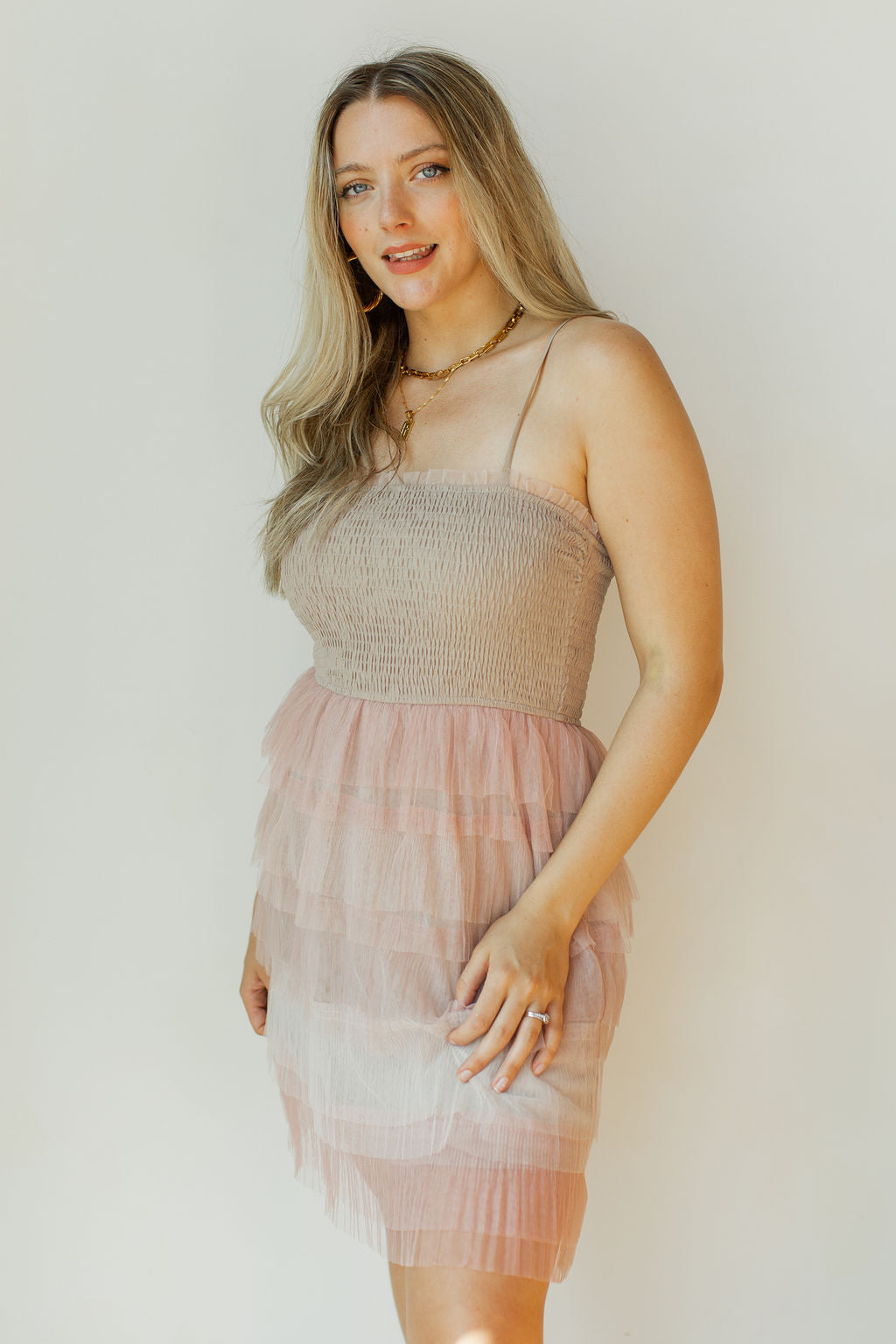 mode, fancy girl tulle dress