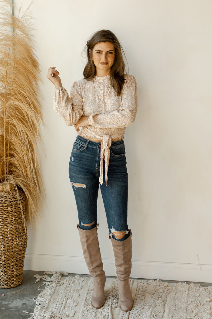 mode, mock neck tie waist top