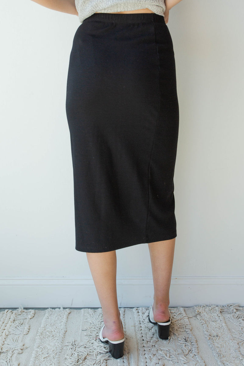 mode, ribbed fitted midi skirt