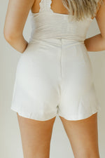 mode, front knot detail shorts