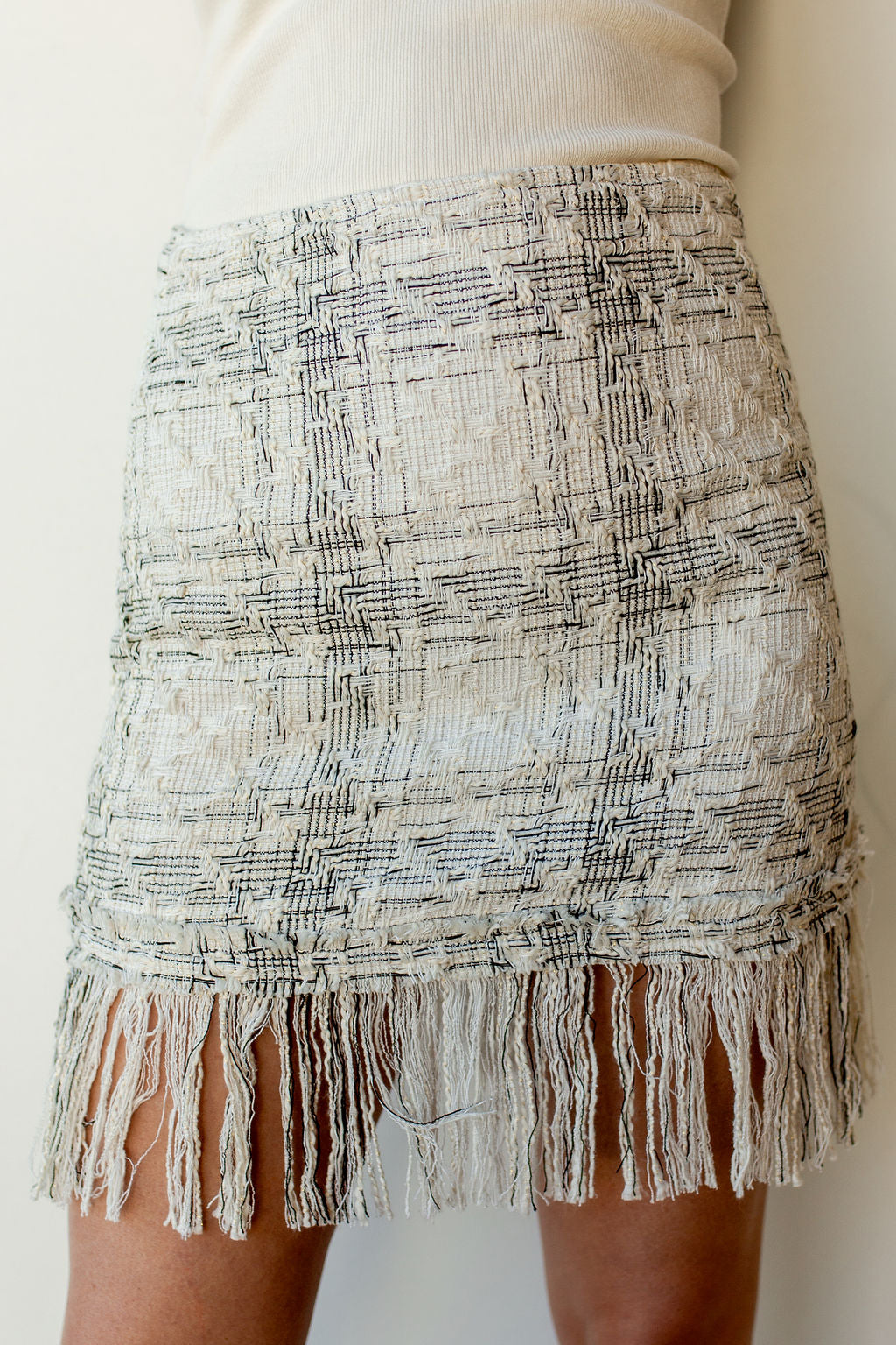mode, mixed tweed fringe skirt
