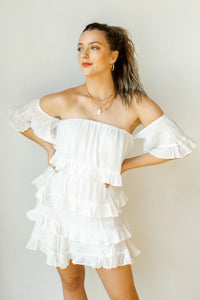 mode, open shoulder ruffle dress
