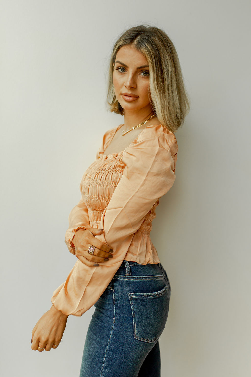 mode, puff long sleeve blouse