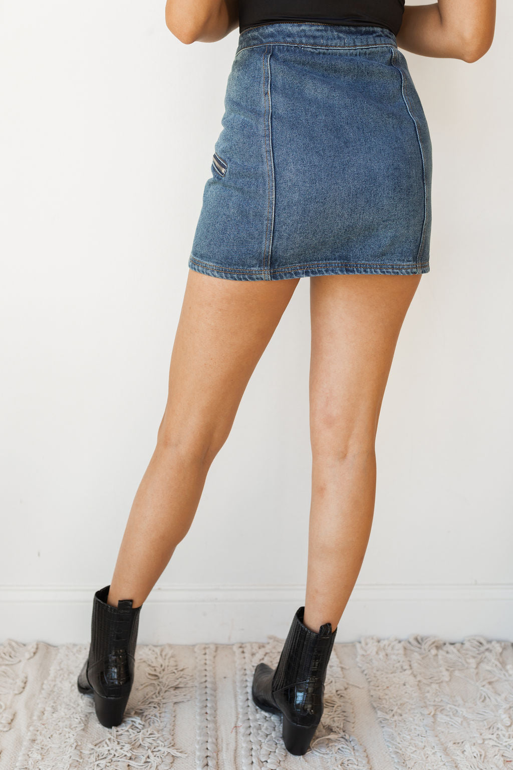 mode, denim moto skirt