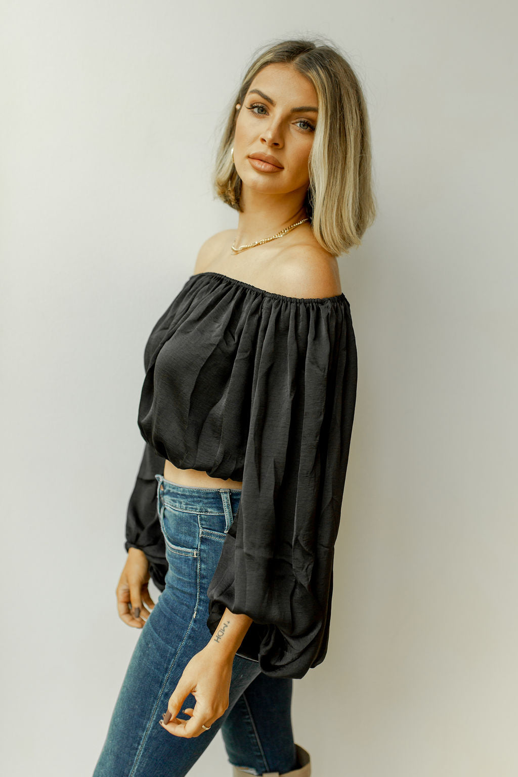 mode, shimmy off shoulder blouse