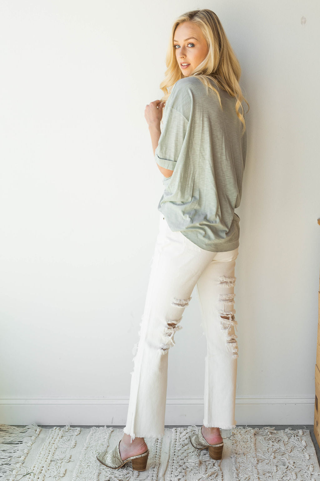 mode, hi low knot front cuff sleeve tee