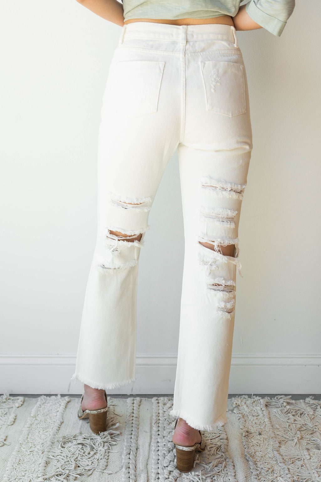 mode, distress woven jeans