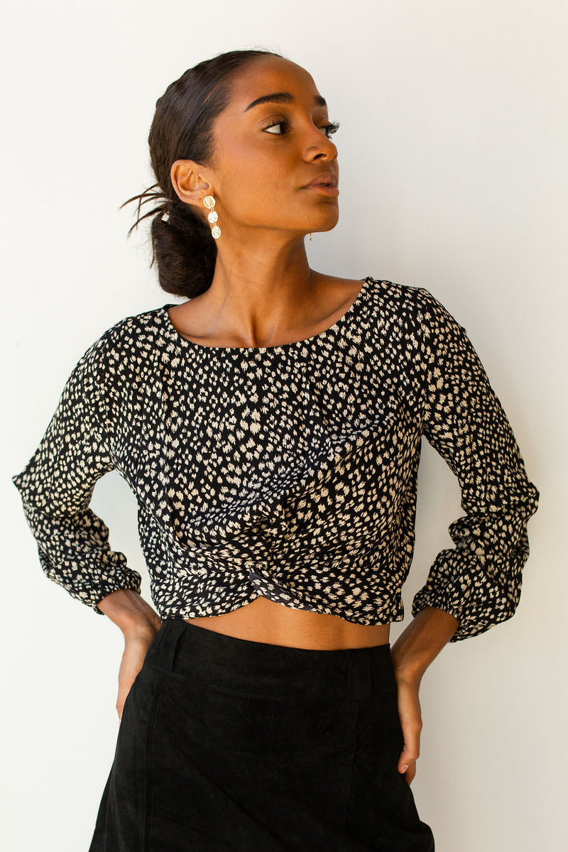 mode, heart of glass crop blouse