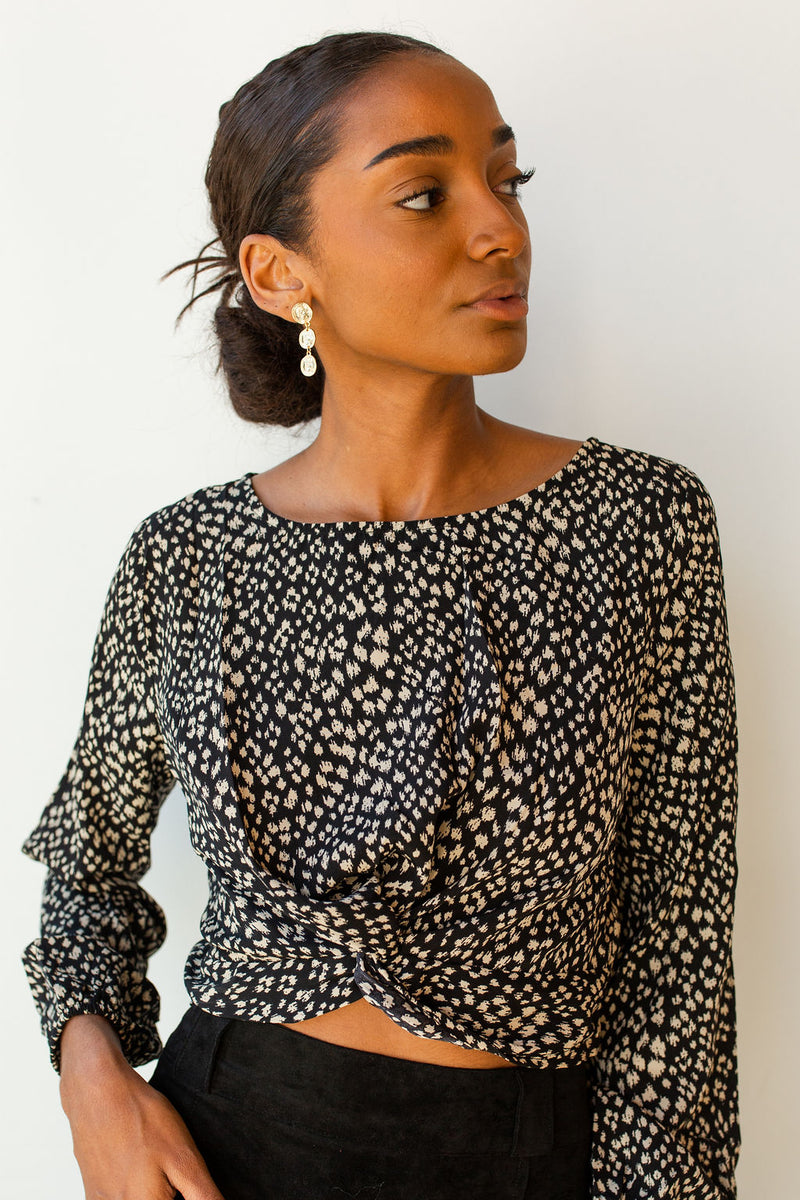 mode, heart of glass crop blouse