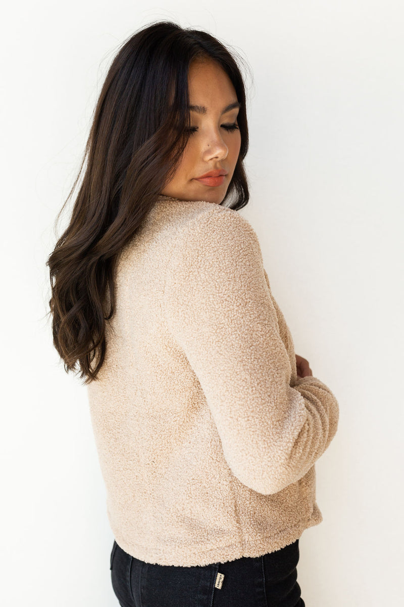 mode, fuzzy jacket w lapel