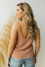 mode, ruffled tank