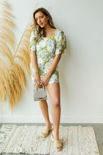 mode, in full bloom