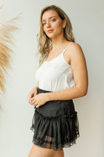 mode, tiered ruffle mini skirt