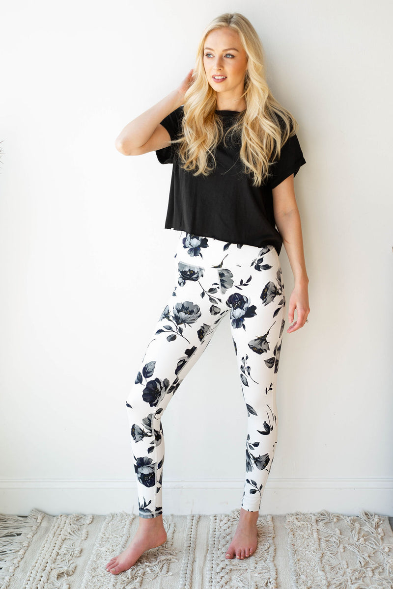mode, midnight roses leggings