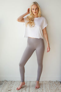 mode, criss cross ankle cut outs leggings