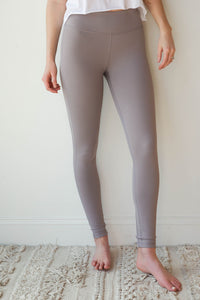 mode, criss cross ankle cut outs leggings