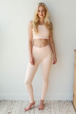 mode, knotted outline racerback sports bra