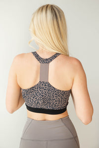 mode, leopard print sports bra