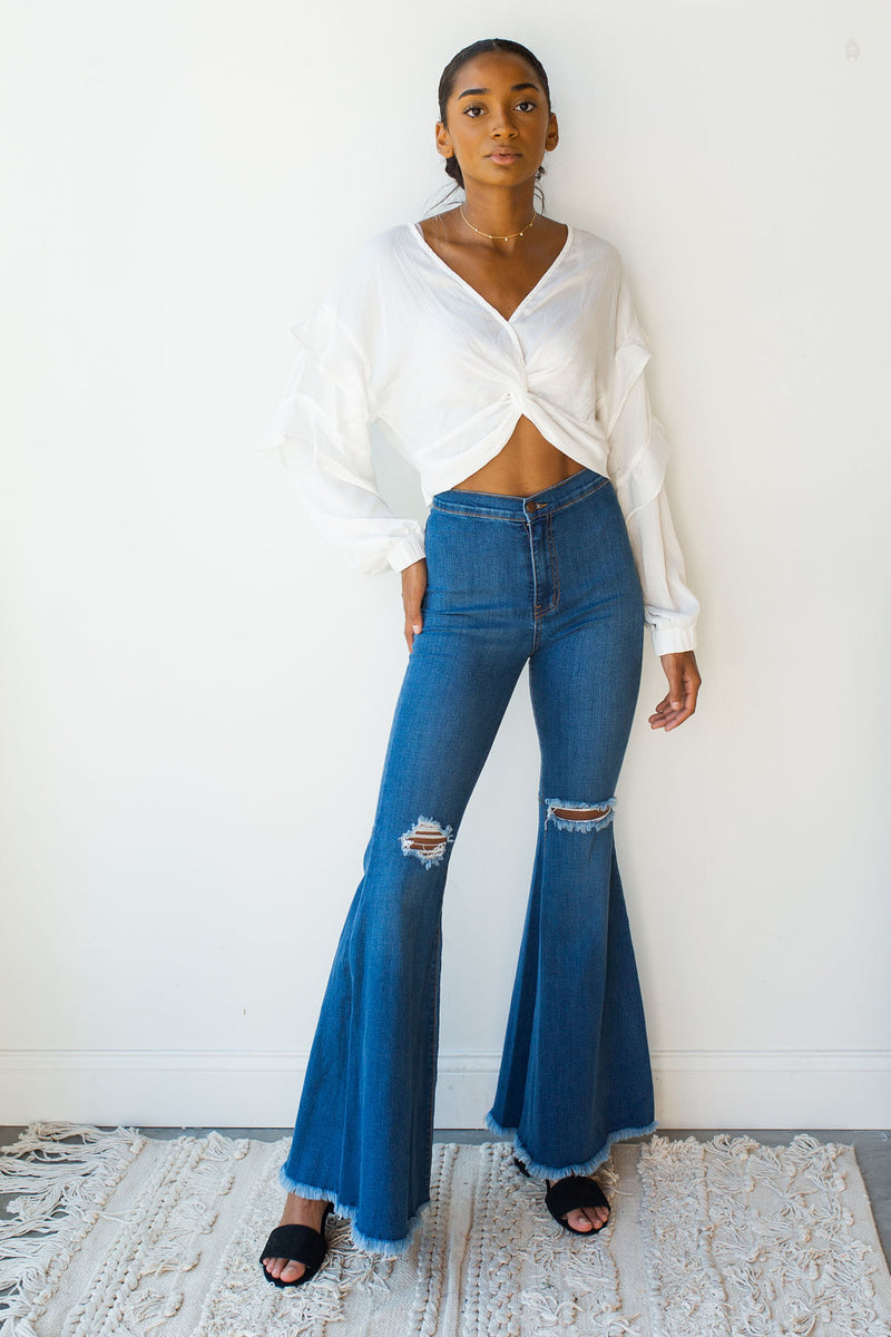 mode, front twist cropped top
