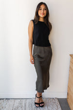mode, sweet and simple middy skirt