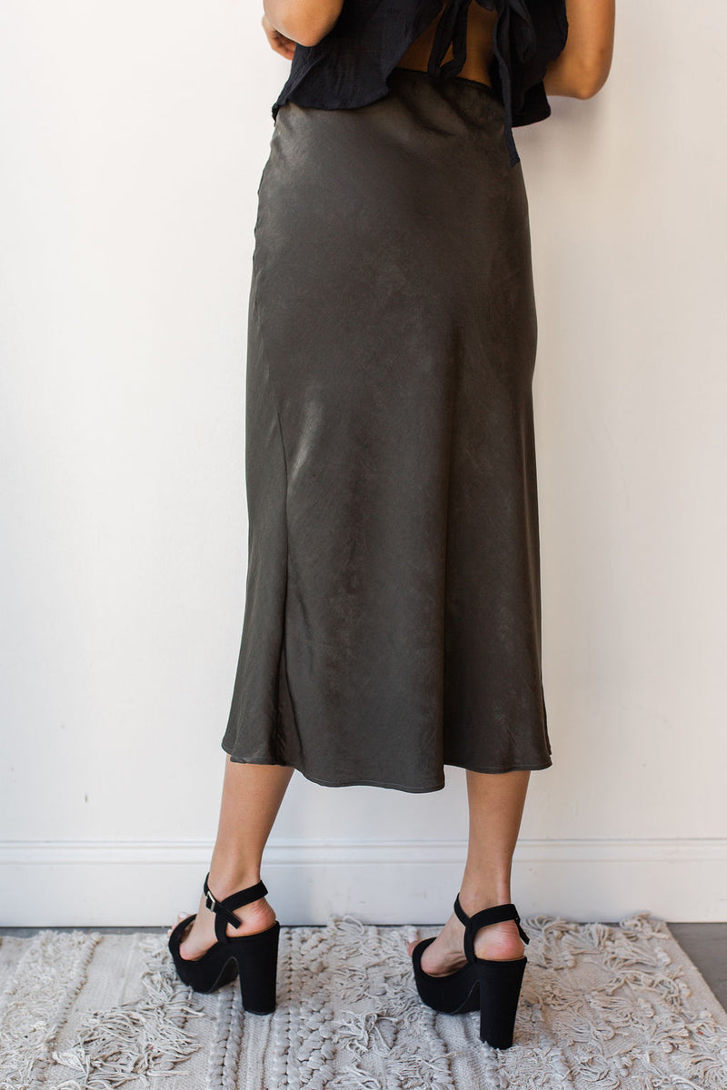 mode, sweet and simple middy skirt