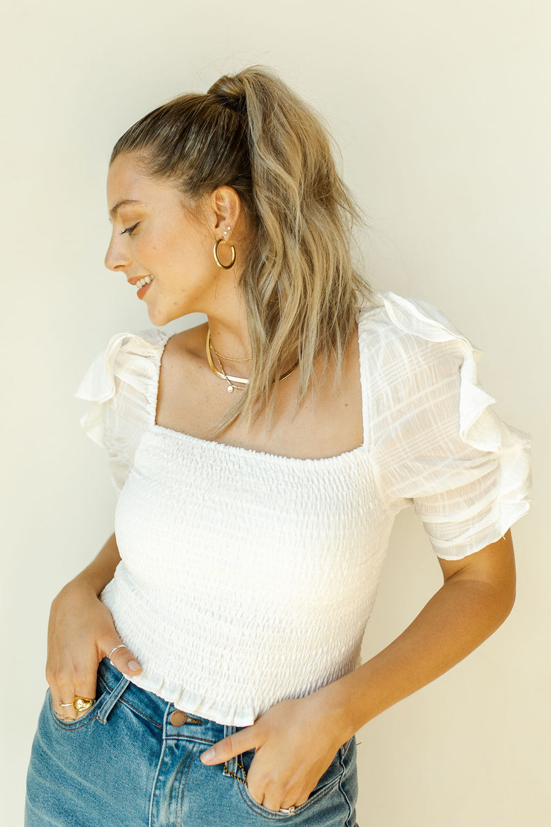 mode, smocked ruffle sleeve blouse