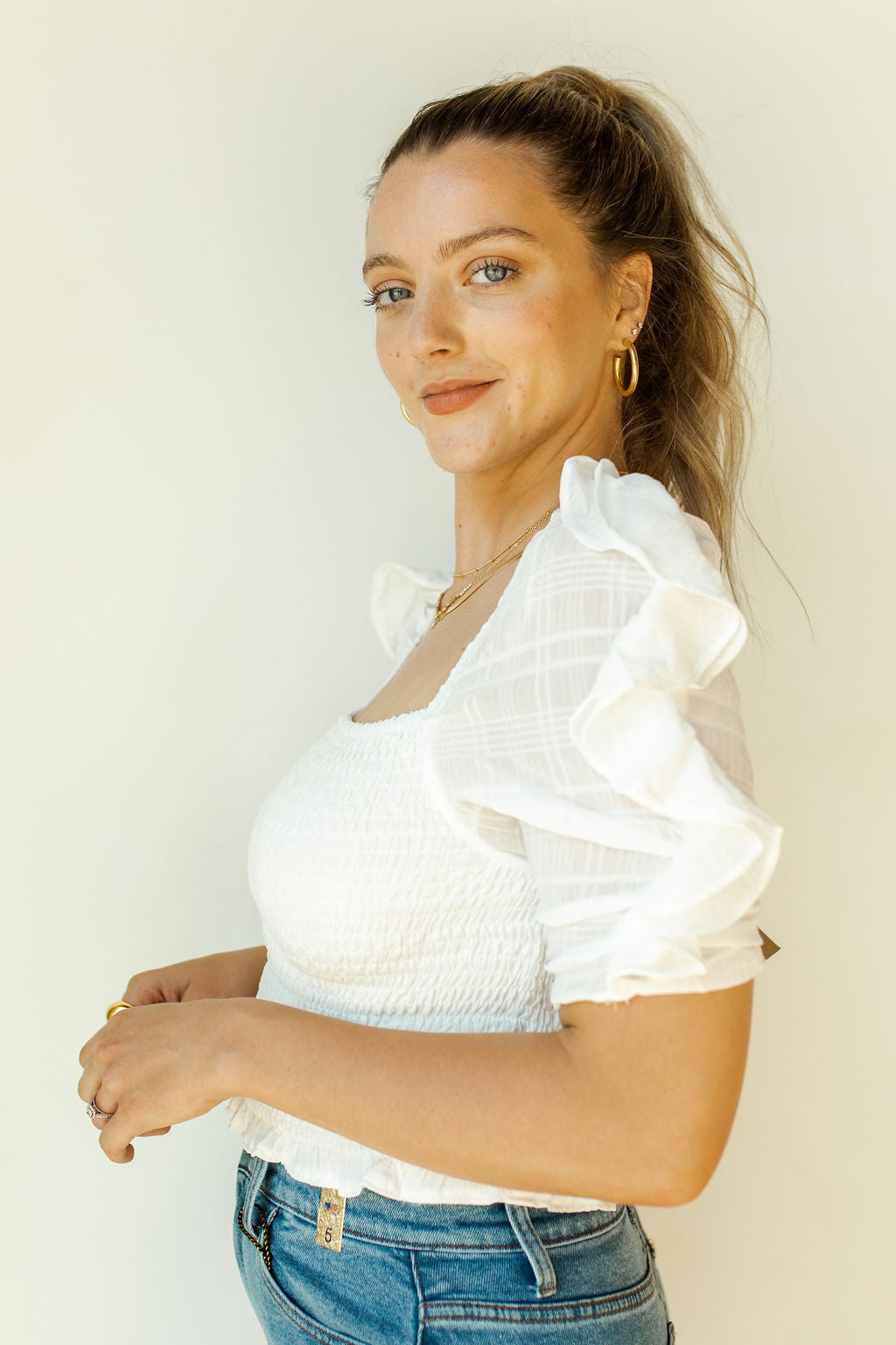 mode, smocked ruffle sleeve blouse