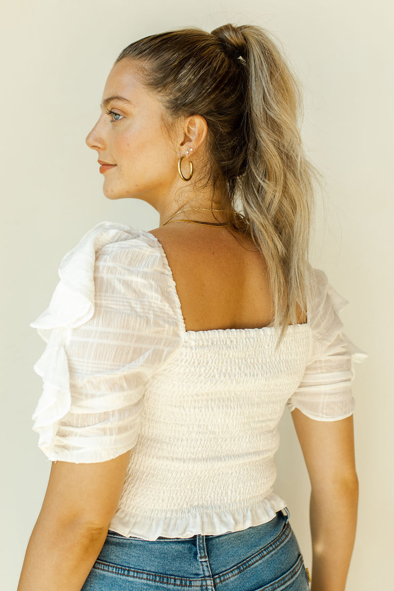 mode, smocked ruffle sleeve blouse