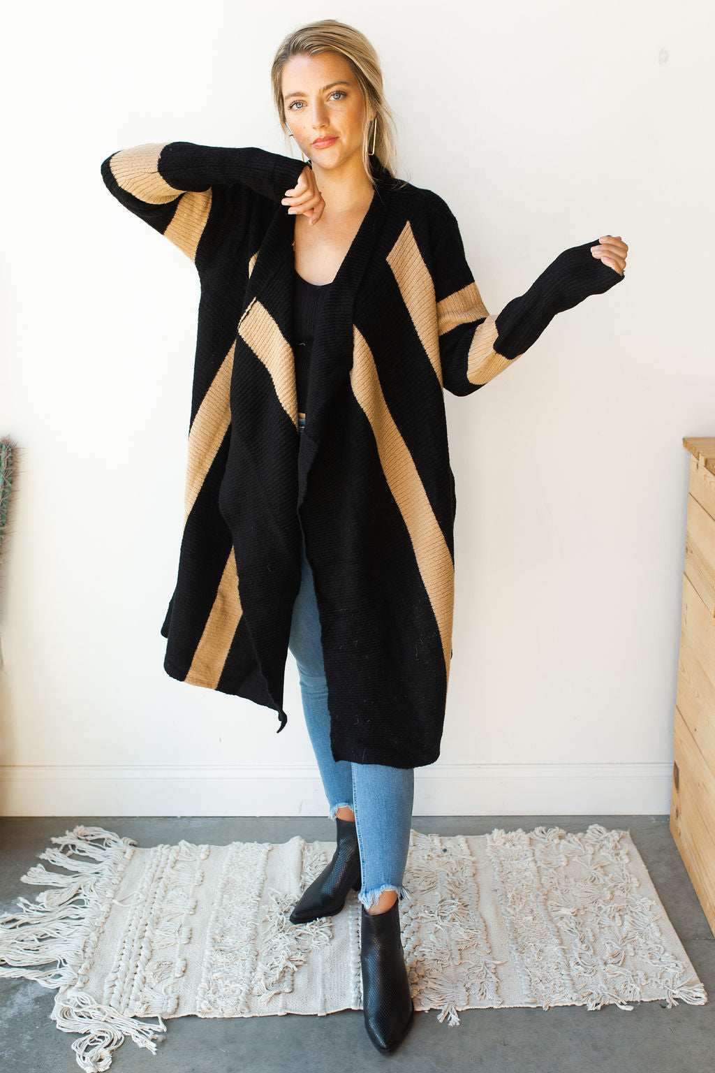 mode, chunky striped long cardi