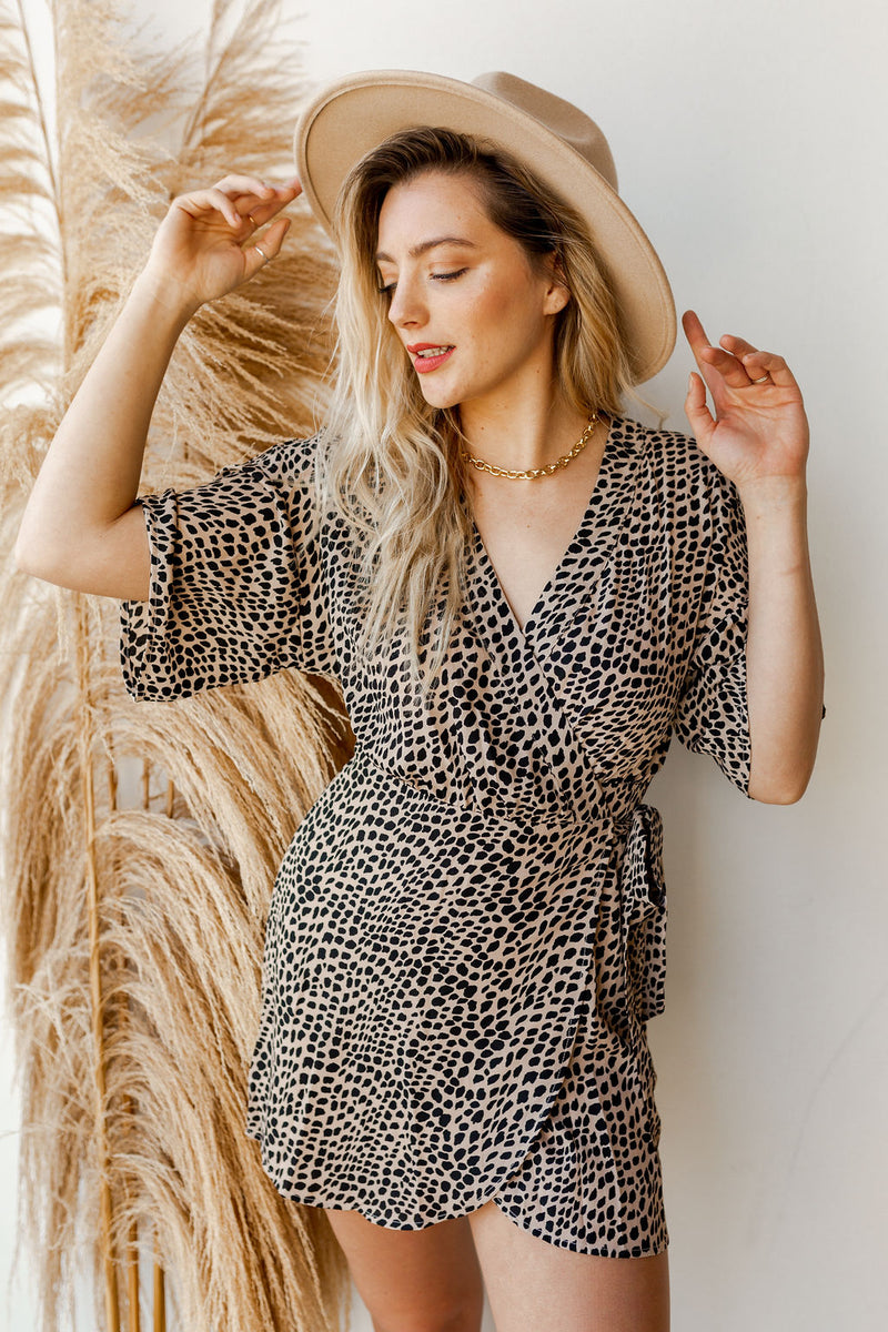 mode, hot nights wrap dress