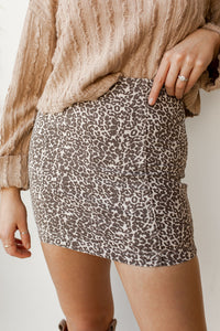 mode, modern femme novelty skirt