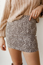 mode, modern femme novelty skirt