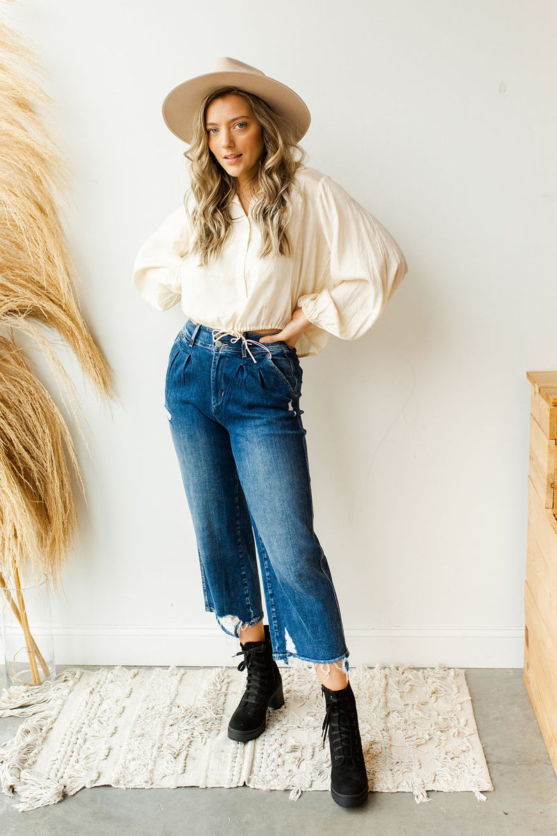 mode, super high rise pleated crop