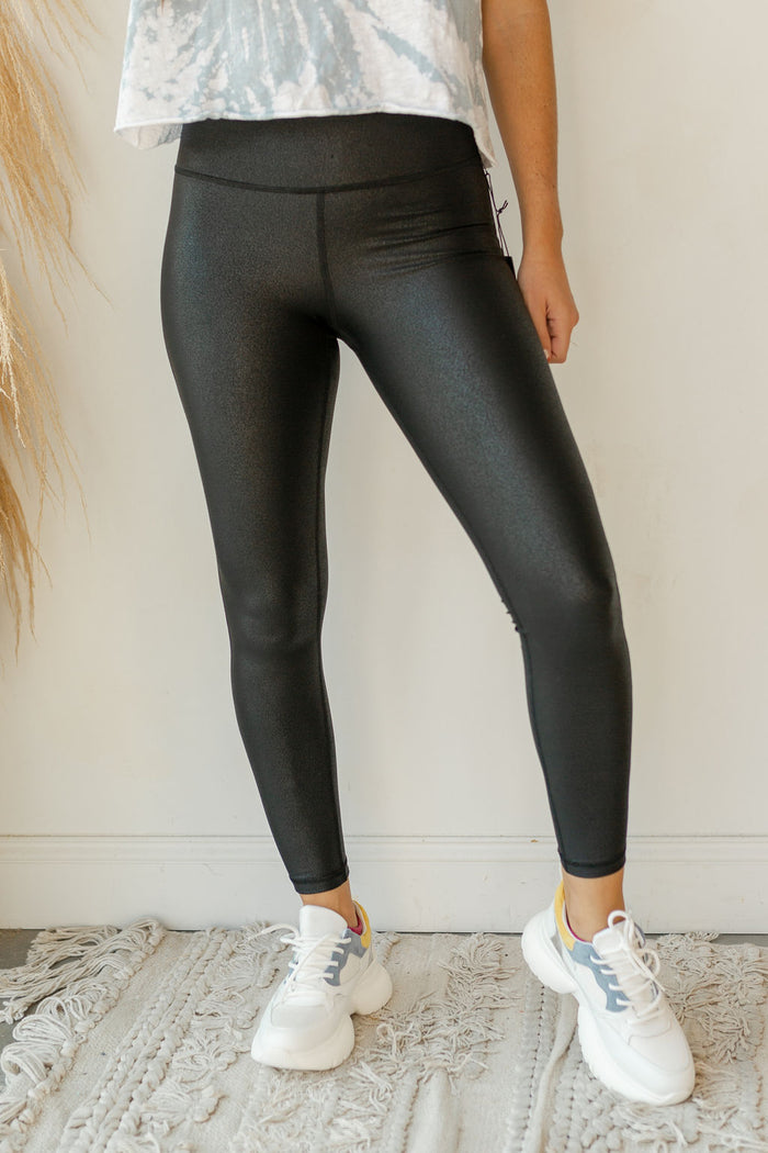 mode, foiled scale print leggings