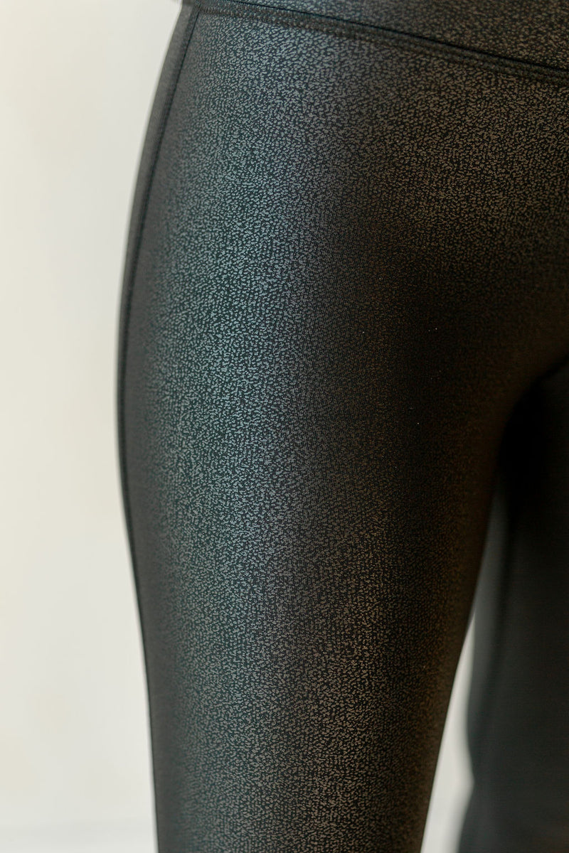 mode, foiled scale print leggings