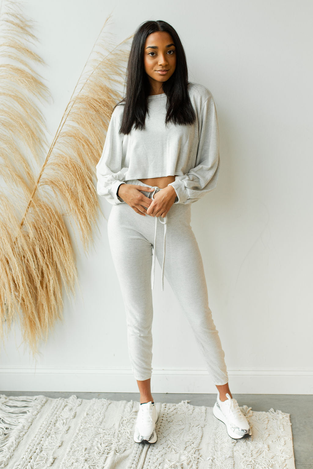 mode, just the basic joggers (set)