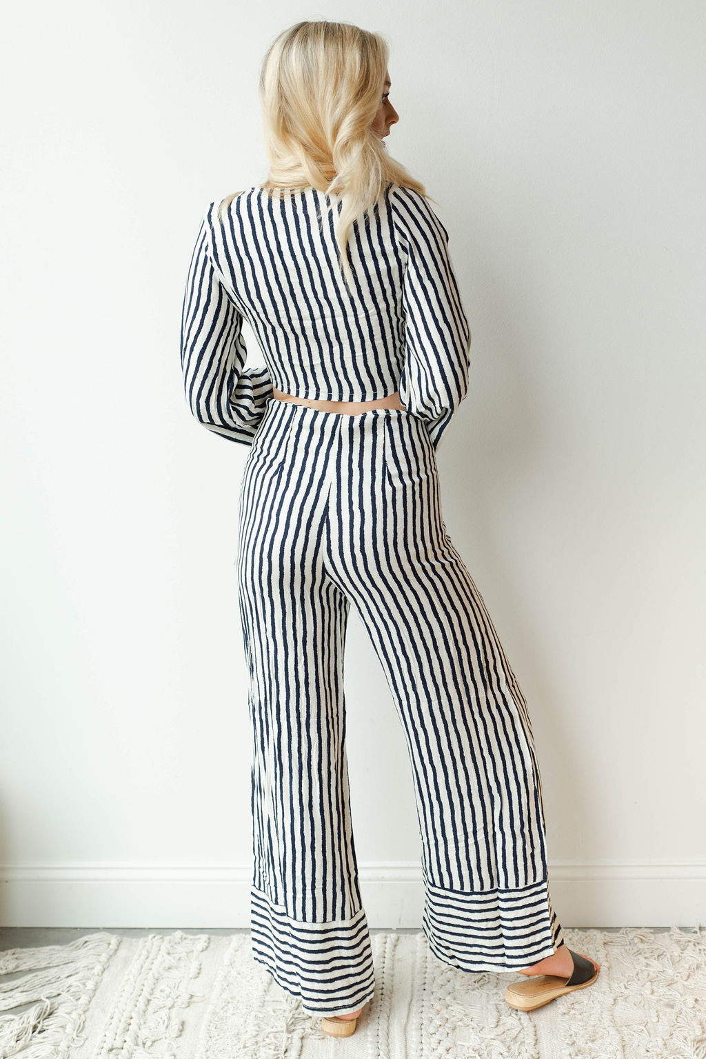 mode, revolve around me set (top)