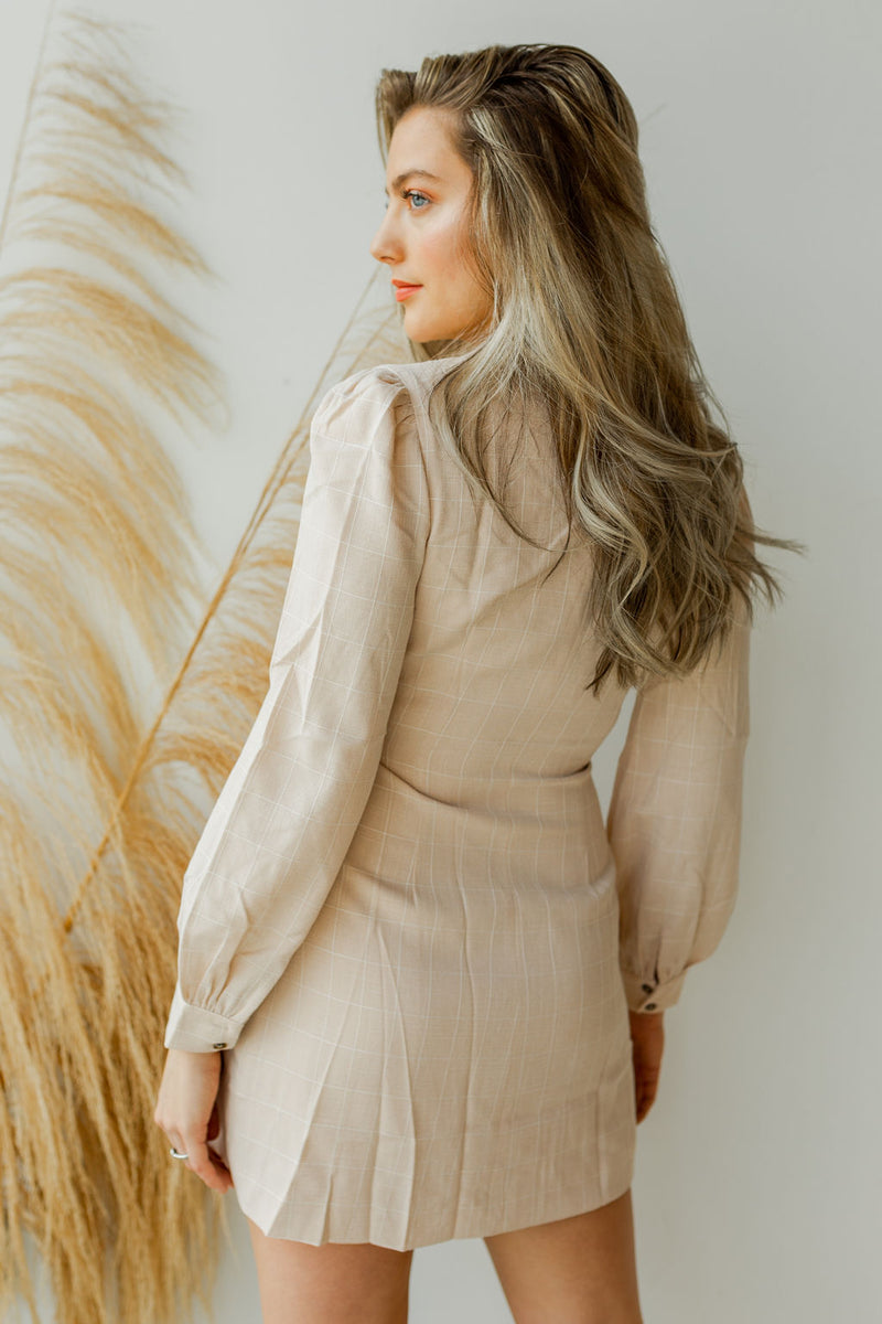 mode, running the show dress