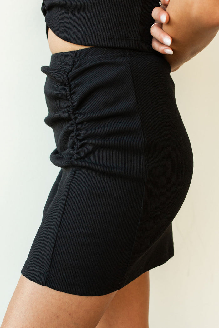 mode, luna mini skirt