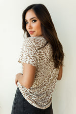 mode, soft knit spotted tee