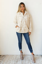 mode, snow leopard jacket