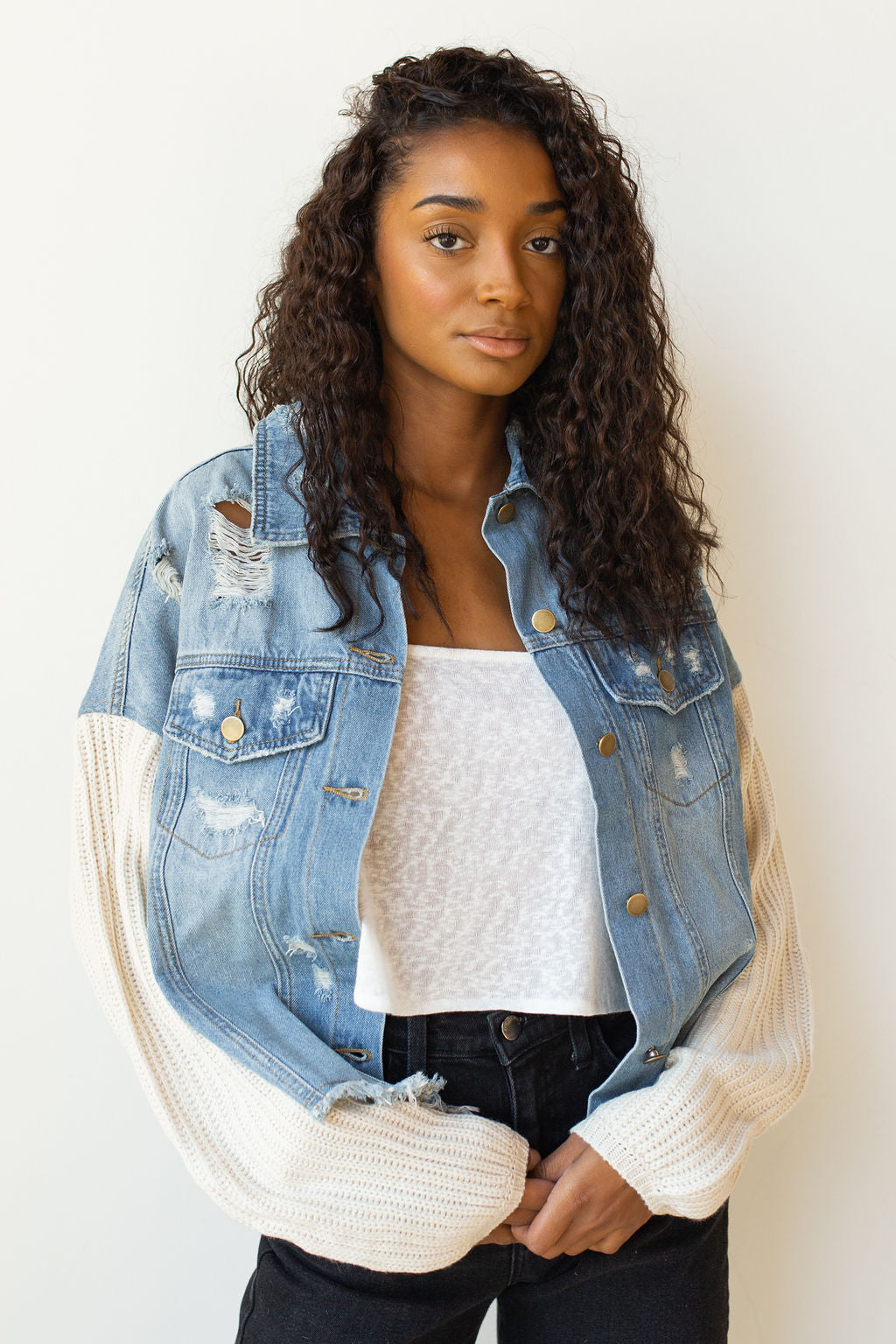 mode, too cool sweater sleeves denim jacket