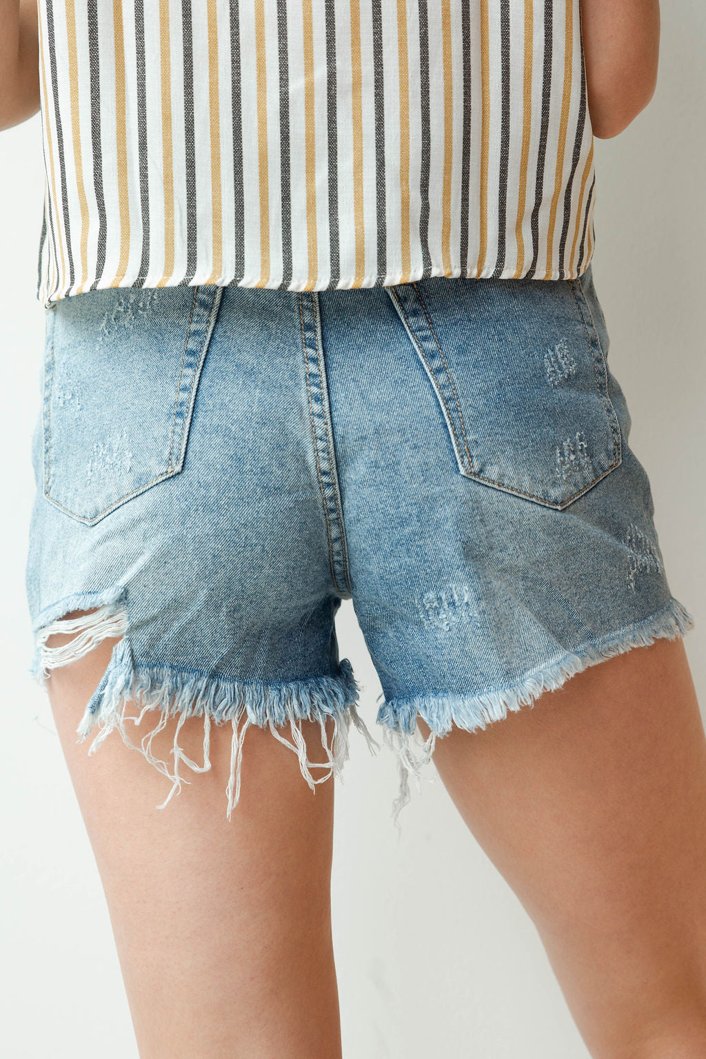 mode, collar tie top