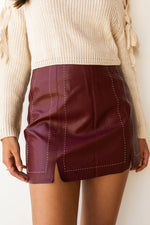 mode, stiches leather mini skirt