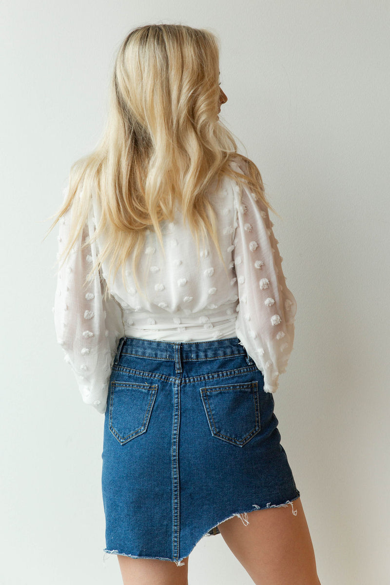 mode, pop of texture blouse